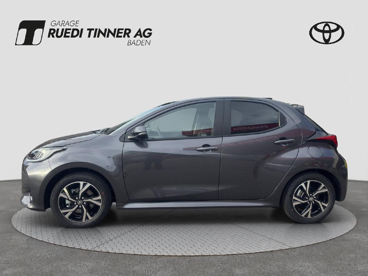 Toyota Yaris 1.5 VVT-i HSD Trend, Bild 8