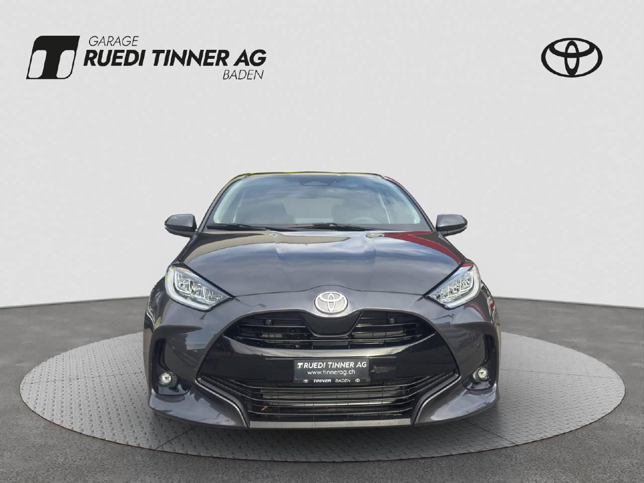 Toyota Yaris 1.5 VVT-i HSD Trend, Bild 2