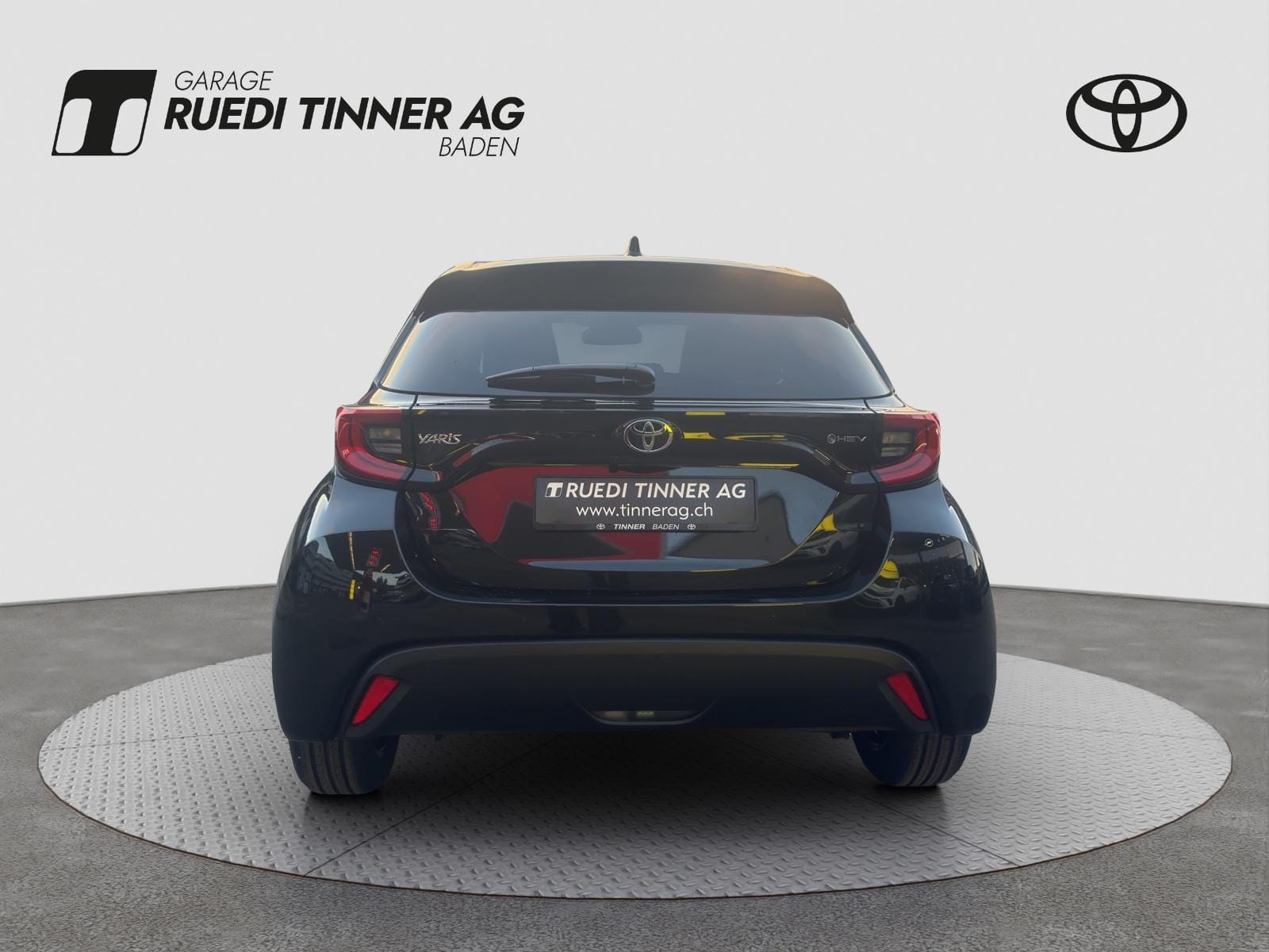 Toyota Yaris 1.5 VVT-i HSD Trend, Bild 6