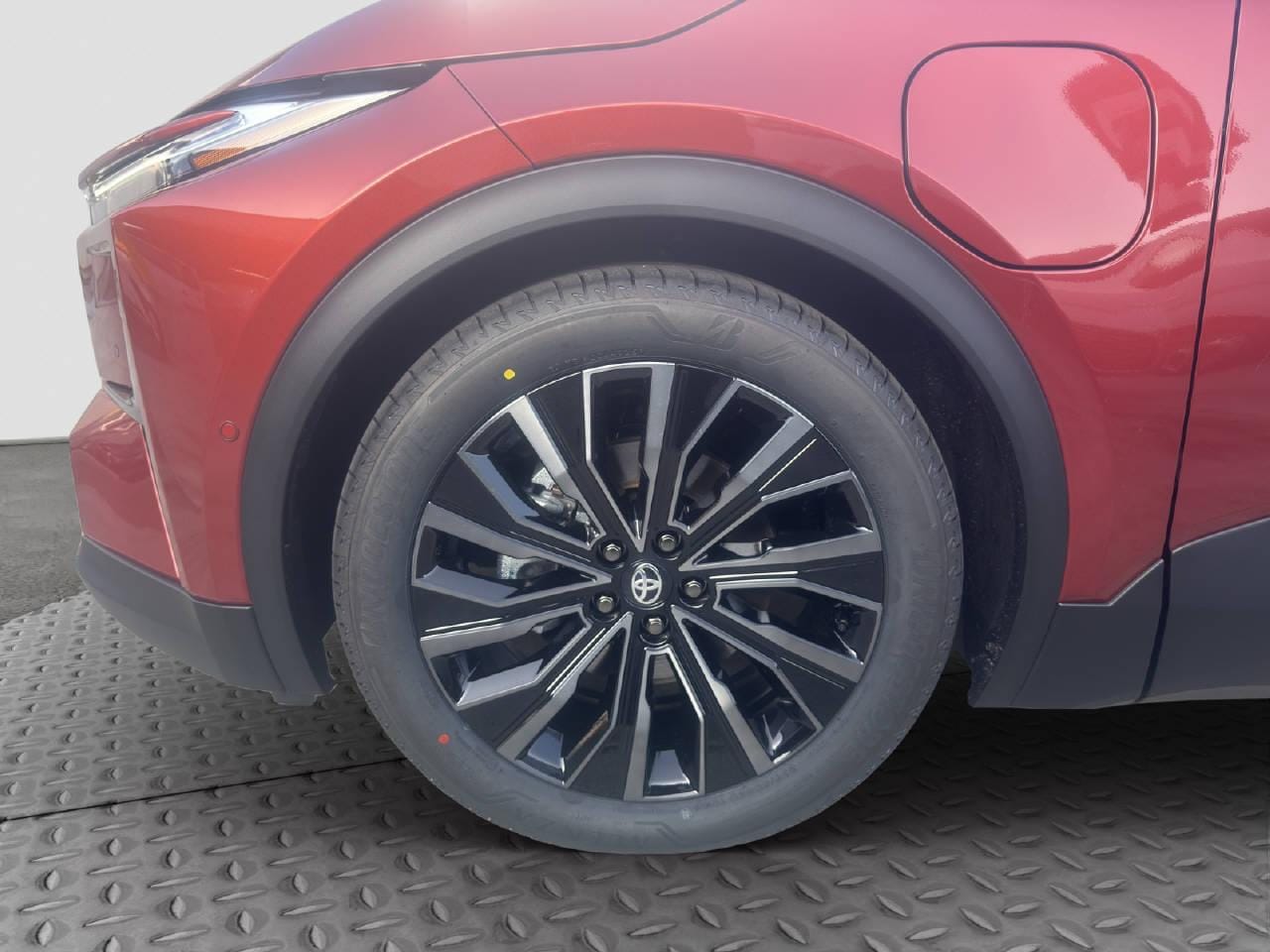 Toyota C-HR+ Premium AWD, Bild 9