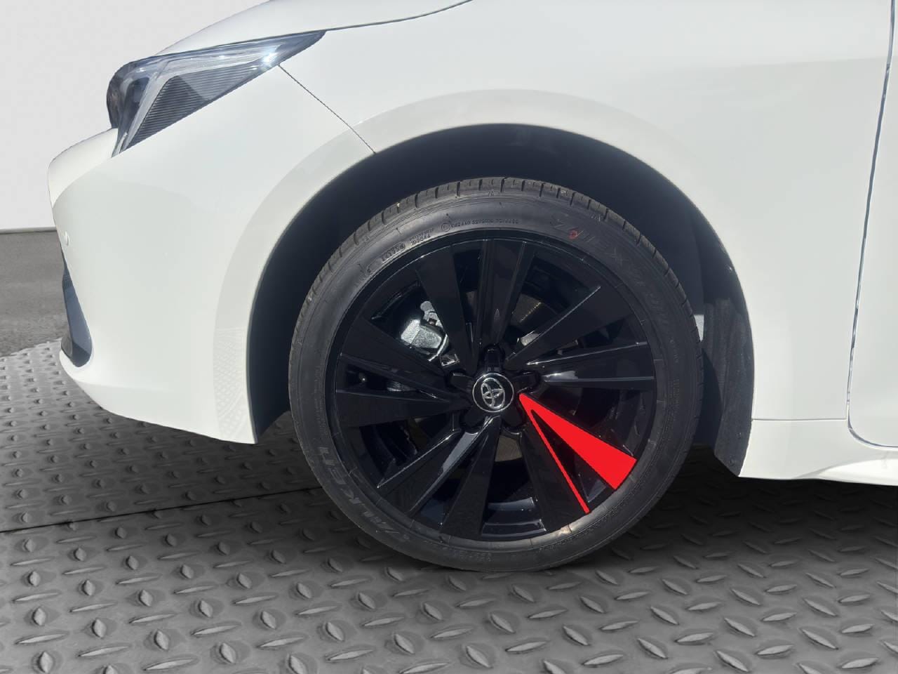 Toyota Corolla Touring Sports 2.0 HSD Swiss Edition, Bild 9