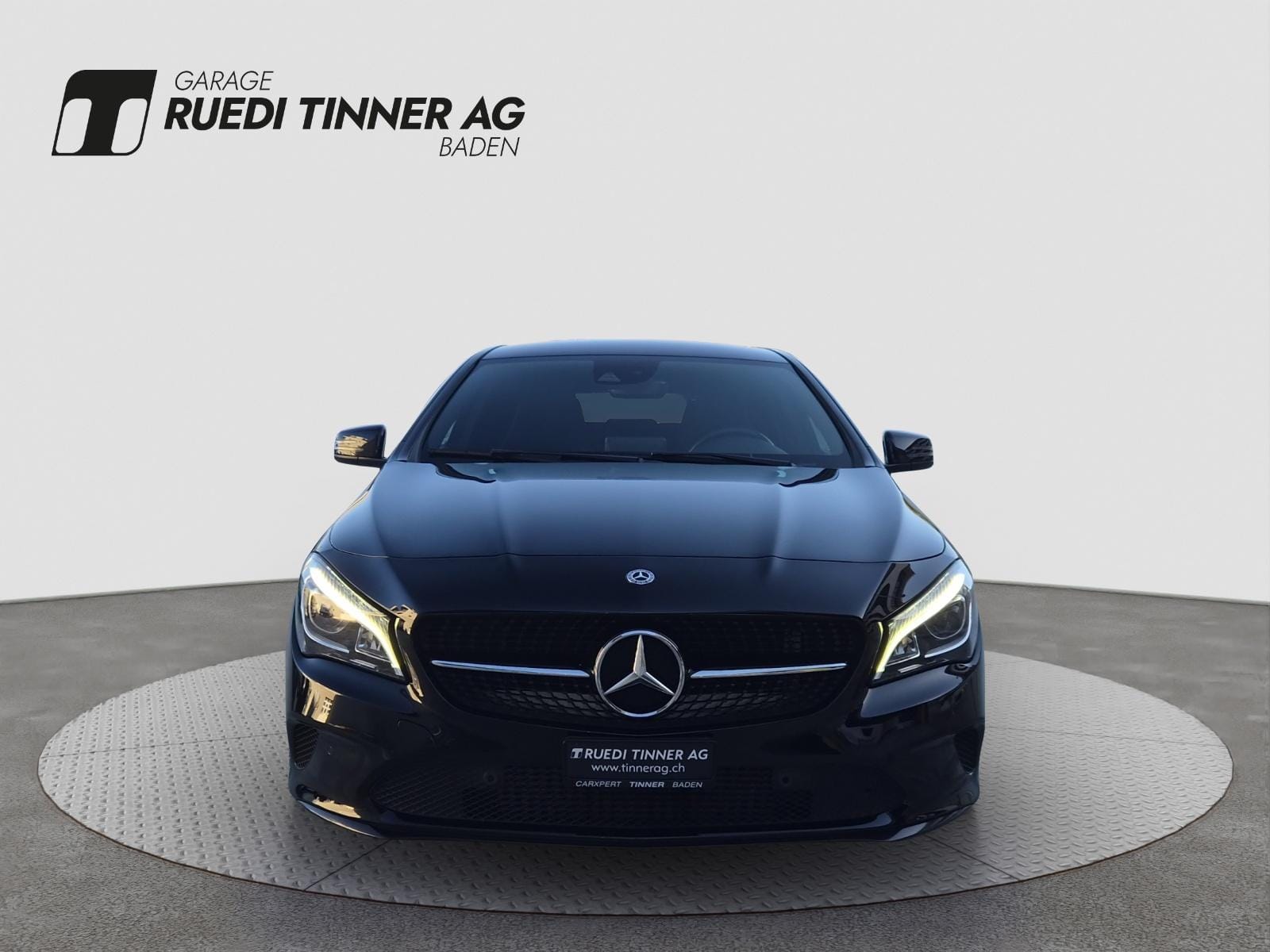 MERCEDES-BENZ CLA 200 Night Star Shooting Brake, Bild 2