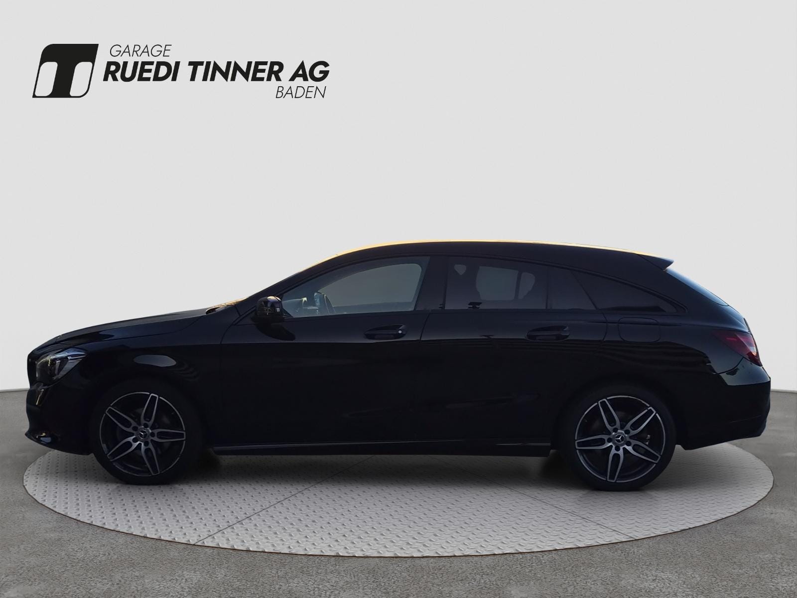 MERCEDES-BENZ CLA 200 Night Star Shooting Brake, Bild 8