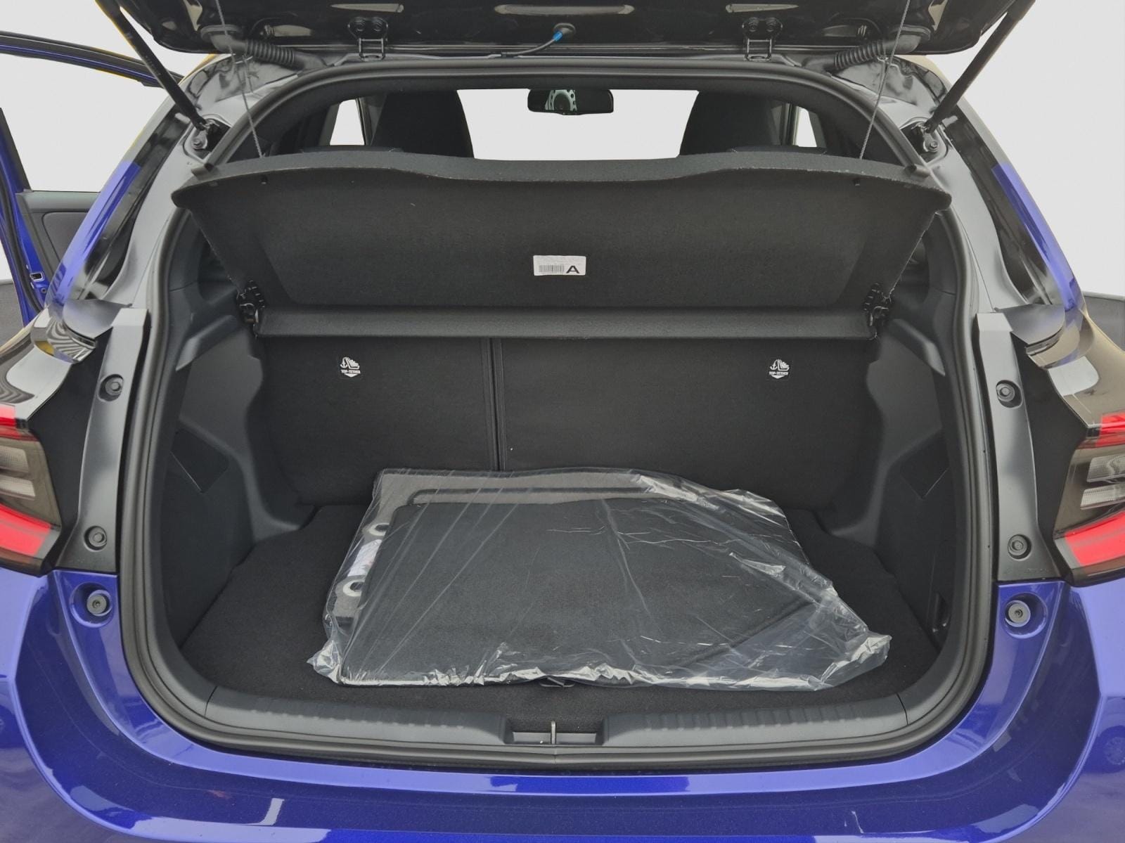 Toyota Yaris 1.5 VVT-i HSD Premium, Bild 9