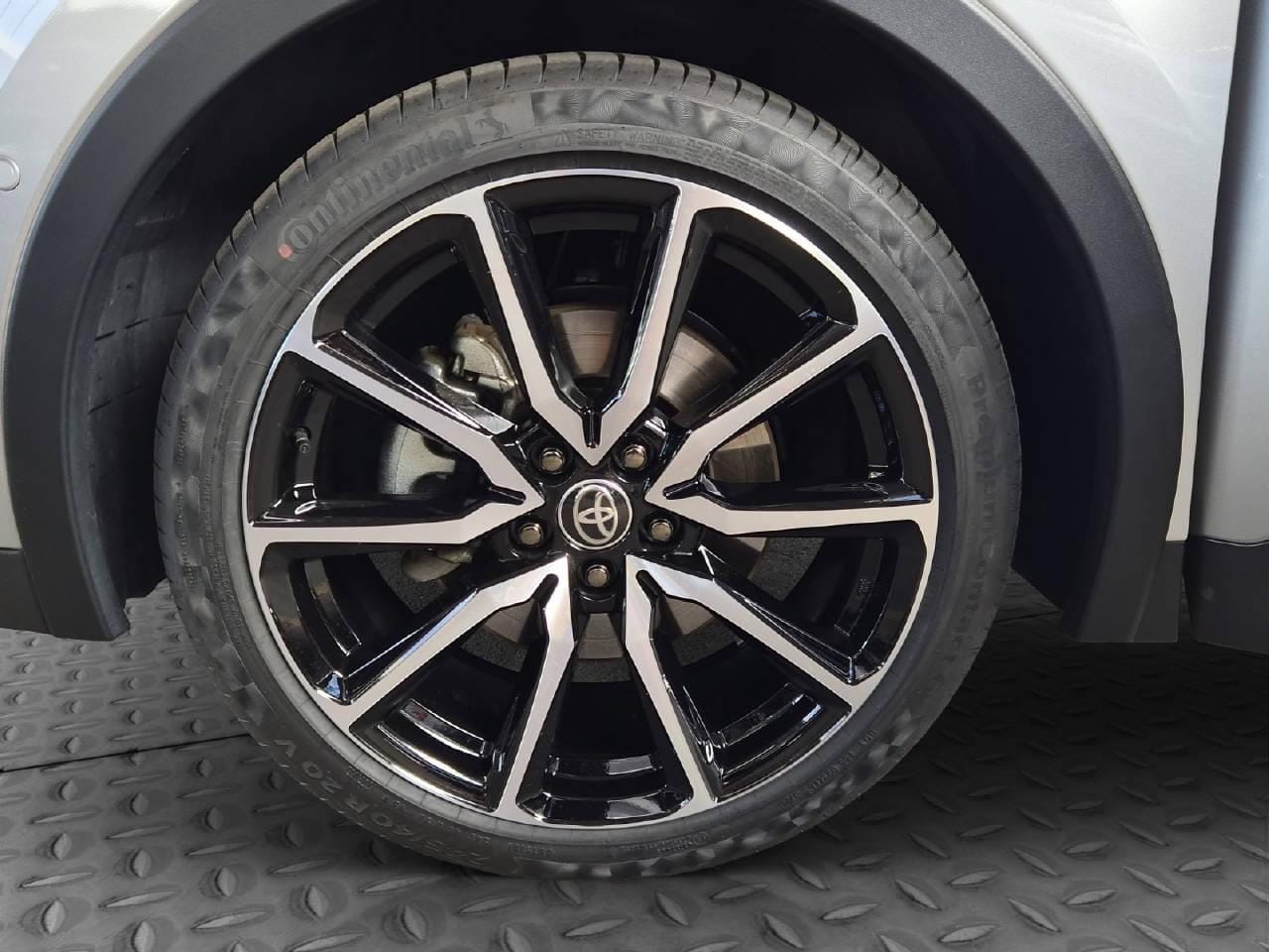Toyota C-HR 2.0 HEV GR Sport 4x4, Bild 8