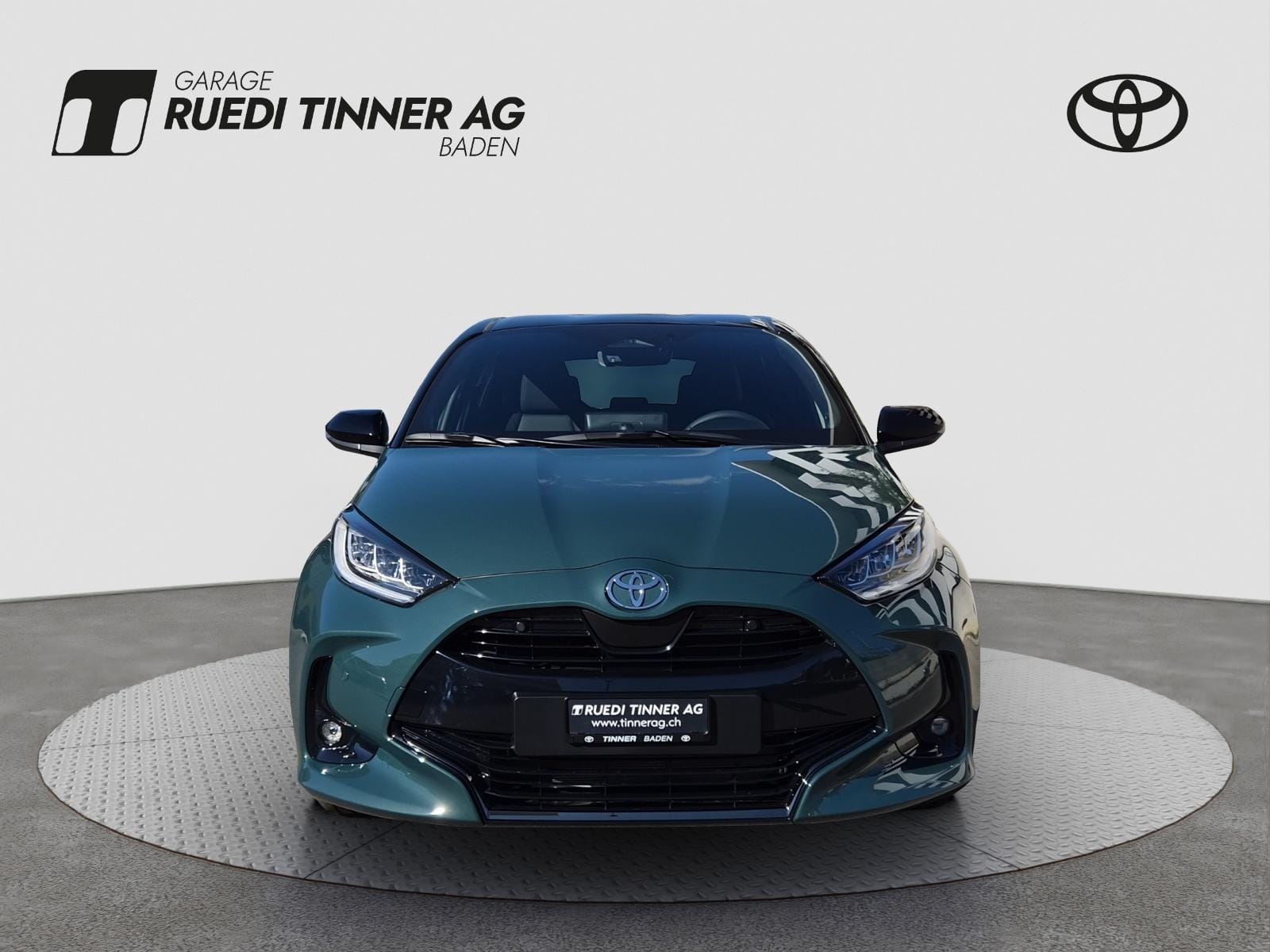 Toyota Yaris 1.5 VVT-i HSD Premium, Bild 2